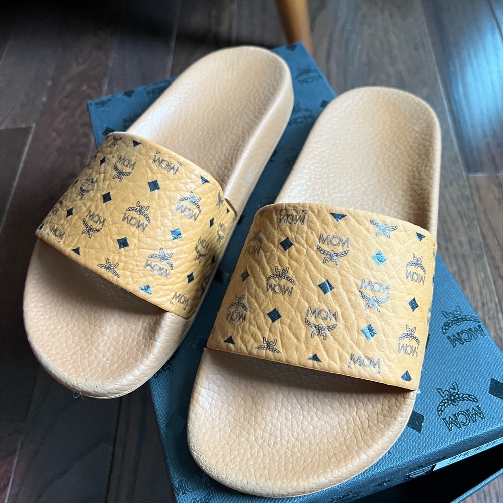 MCM women’s Visetos Slide Sandals size 37